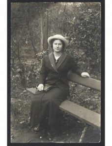 Tarjera postal Alemania fotografía privada señorita Alemania - 1900 a 1930.