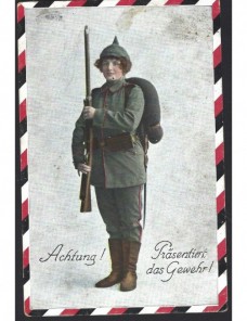 Tarjeta postal Alemania I Guerra Mundial señorita en uniforme Imperios Centrales - I Guerra Mundial.